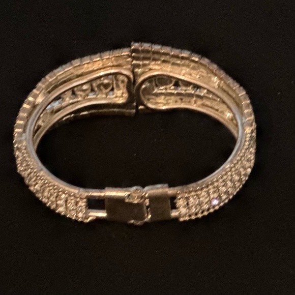 Vintagee Rstate Art Decor CZ Cuff Bracele - Picture 4 of 5